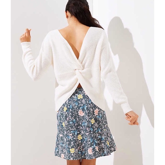 LOFT Sweaters - LOFT Knotted Back Knit Sweater Cream Size Small